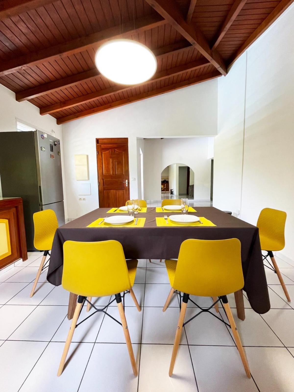 La Villa Ixora, Magnifique Villa Avec Piscine Les Abymes Exterior photo
